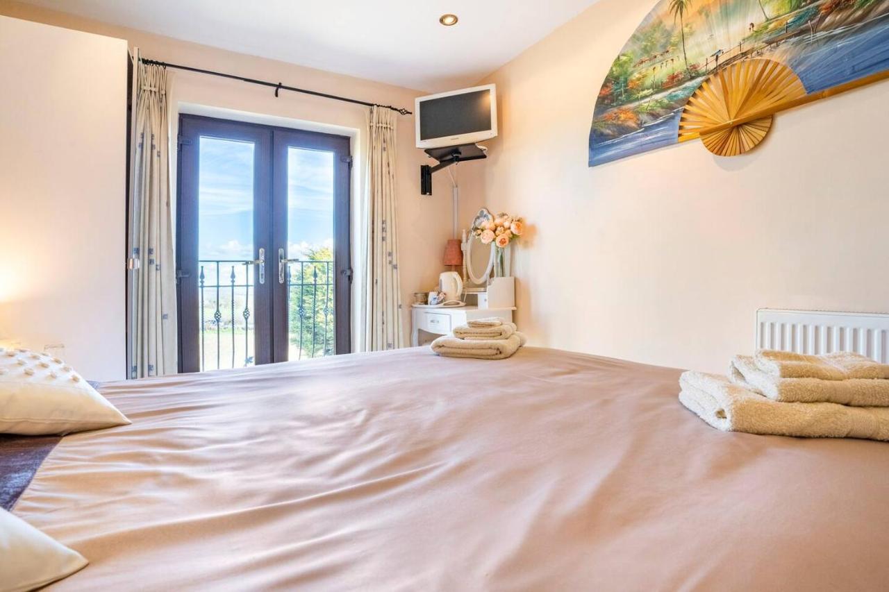 Willow Ridge - A Large Country House With 3 Rental Rooms Clutton Exterior foto